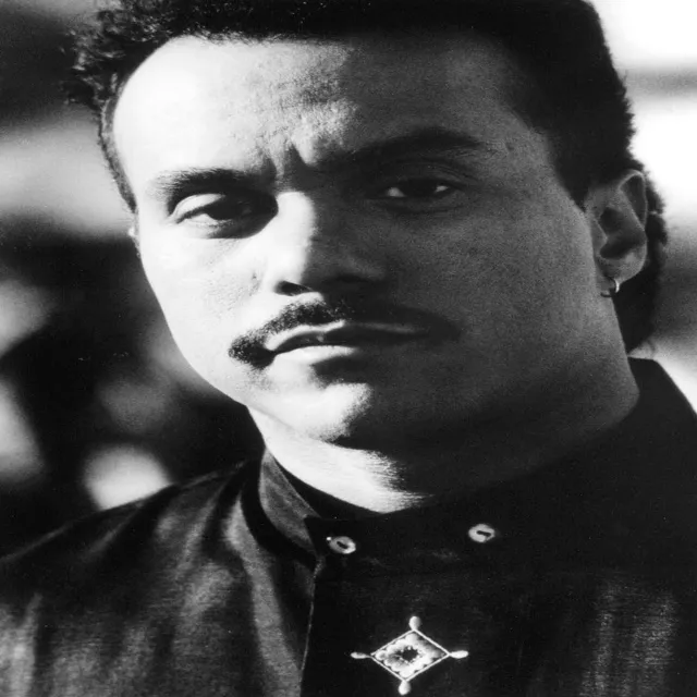 Howard Hewett