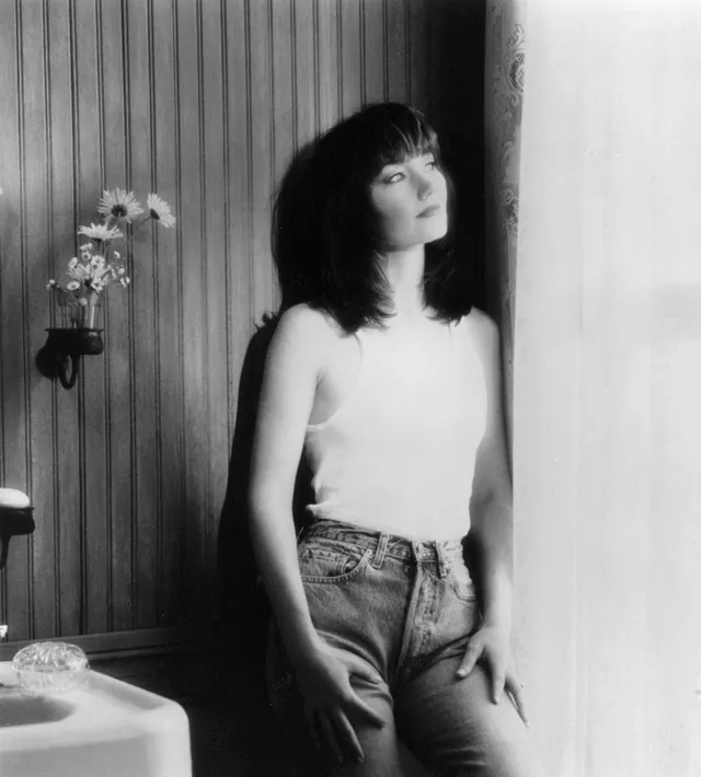 Lari White