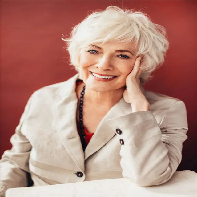 Betty Buckley