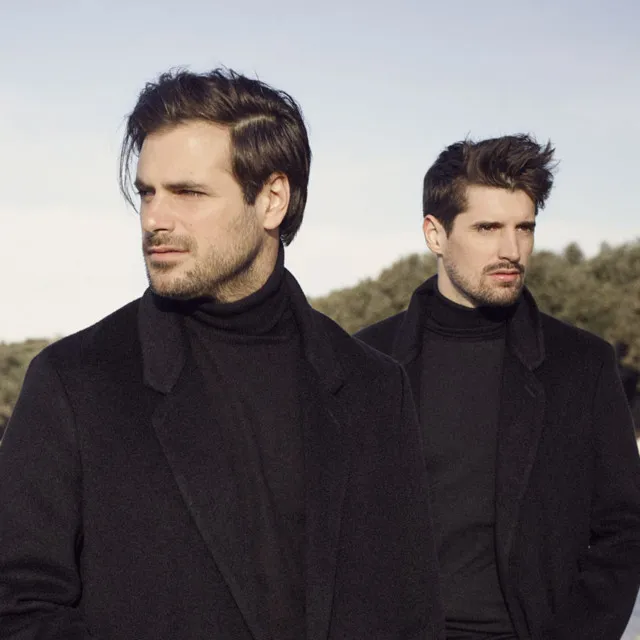 2CELLOS