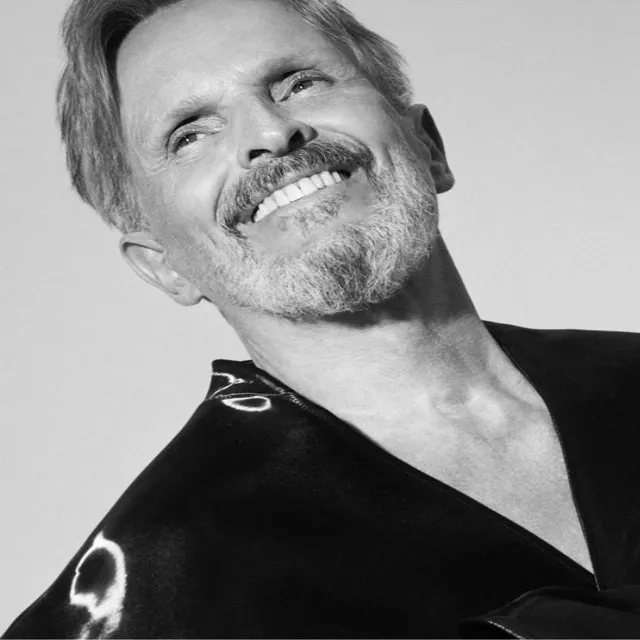 Miguel Bosé