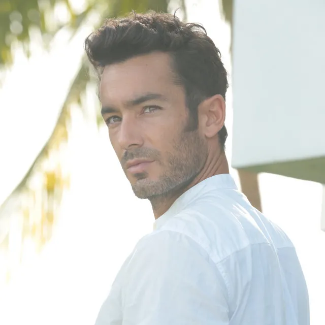 Aaron Diaz