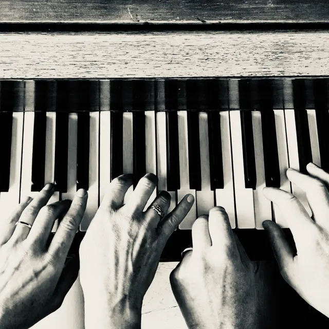 Piano Hands