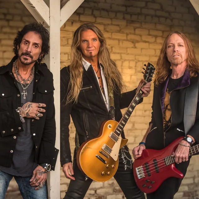 Revolution Saints