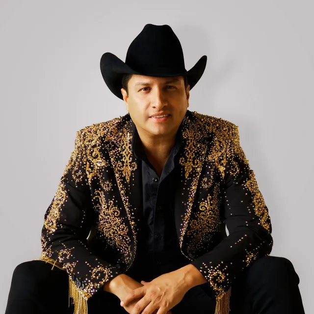 Julión Álvarez y su Norteño Banda