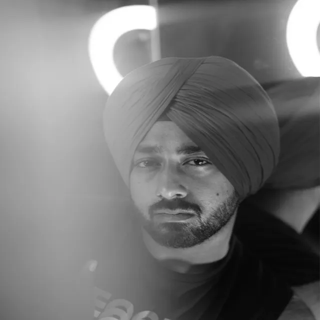 Pavvi Singh