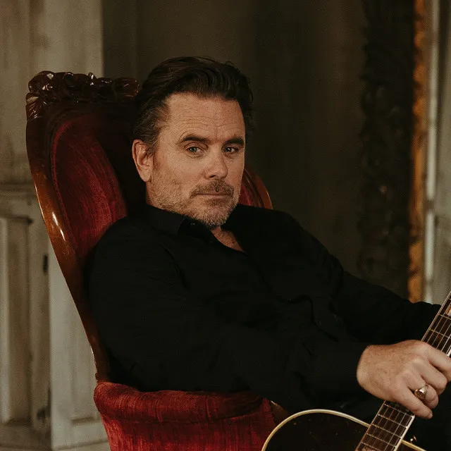 Charles Esten