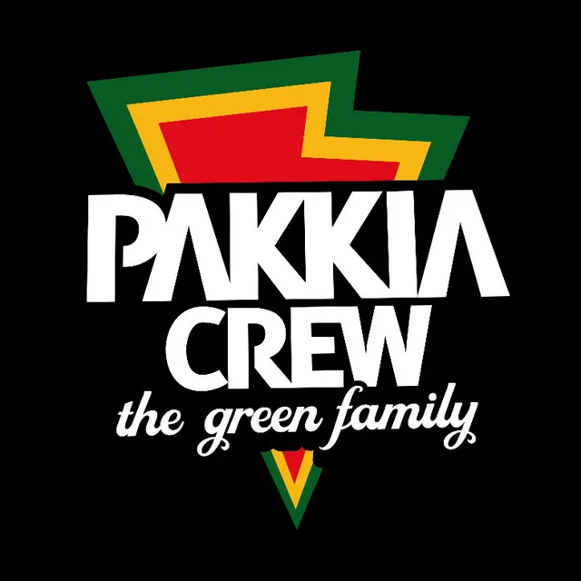 Pakkia Crew