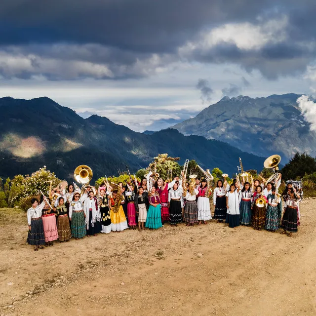 Banda Femenil Regional "Mujeres del Viento Florido"