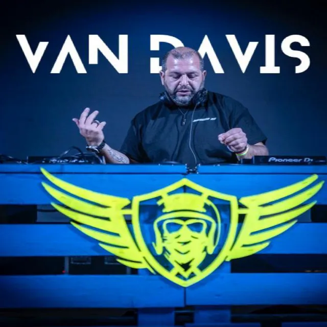 Van Davis