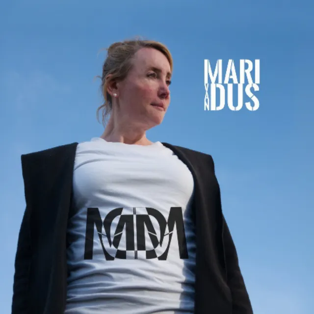 Mari van DUS