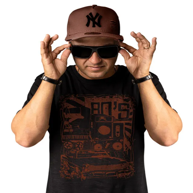 DJ Rodrigo Campos