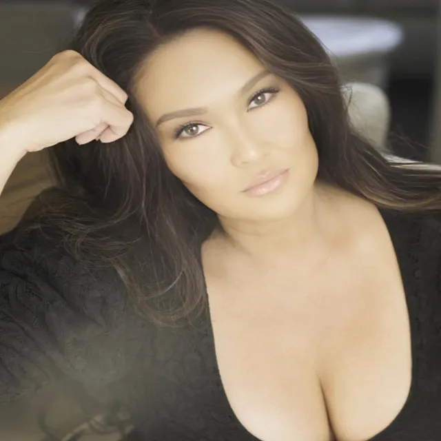 Tia Carrere