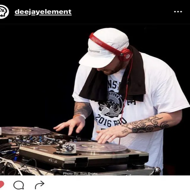 DeeJay Element