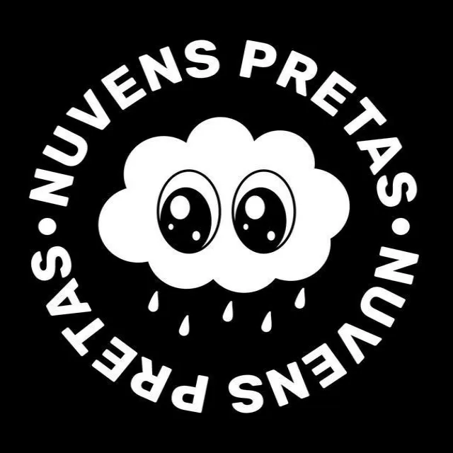 Nuvens Pretas