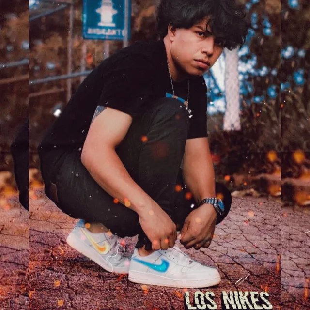 Los Nikes