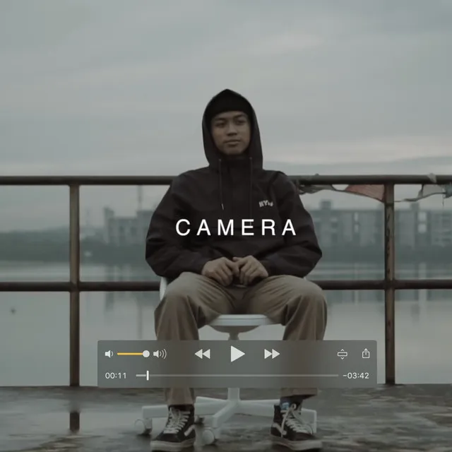 CAMERA