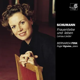 Schumann: Frauenliebe und -leben by Roger Vignoles