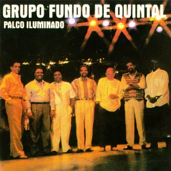 Palco Iluminado by Grupo Fundo De Quintal