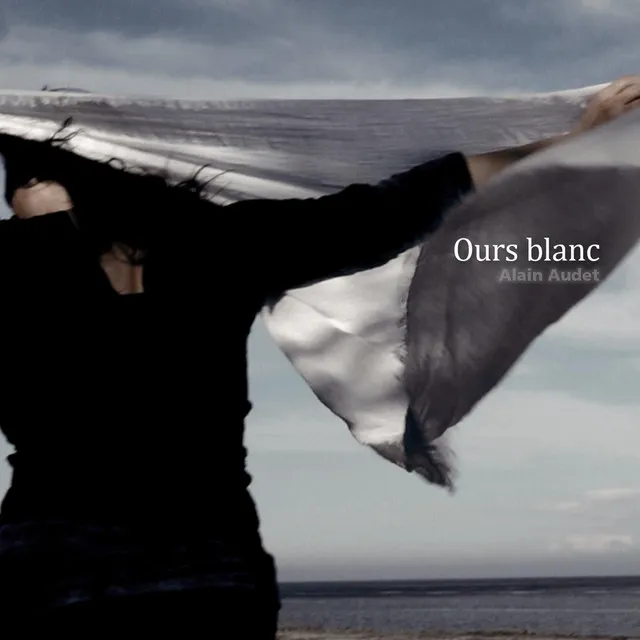 Ours blanc