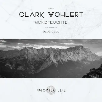 Mondfeuchte by Clark Wohlert