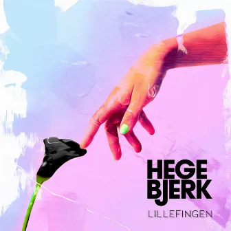 LILLEFINGEN by Hege Bjerk