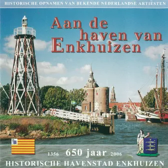 Aan de Haven van Enkhuizen by De Meeuwen