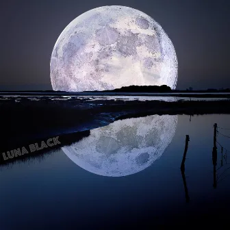 Luna Black by Xalil