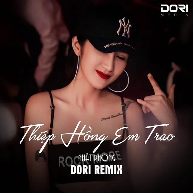 Thiệp Hồng Em Trao (DORI Remix) - Nghe Tiếng Pháo Vang Vang Bên Trời Mà Lòng Đau Không Nói Một Lời Remix