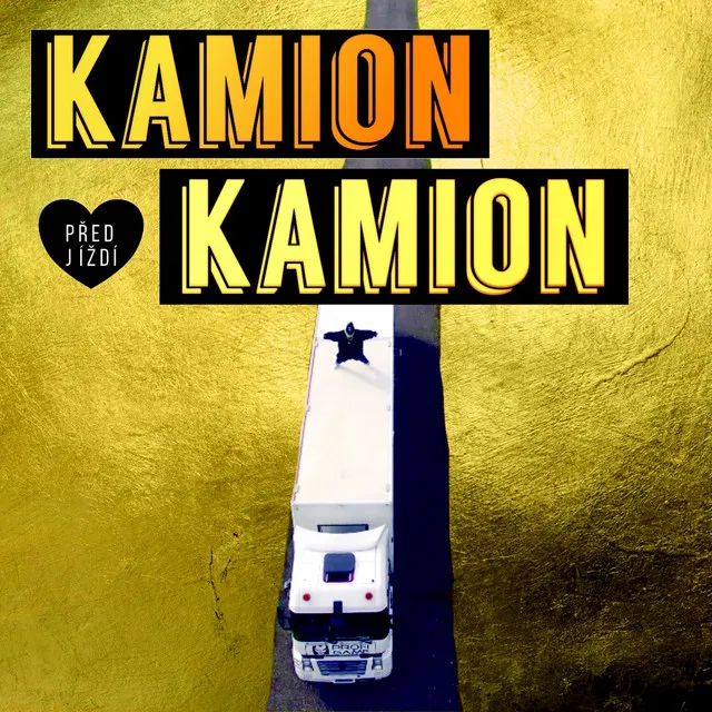 Kamion Předjíždí Kamion