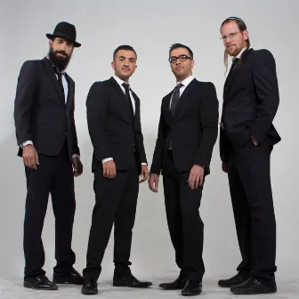 Funk Medley 2014 (feat. Mendi Jerufi, Shloime Toisig, Nemuel Harush & Beri Weber) by Yoni Eliav