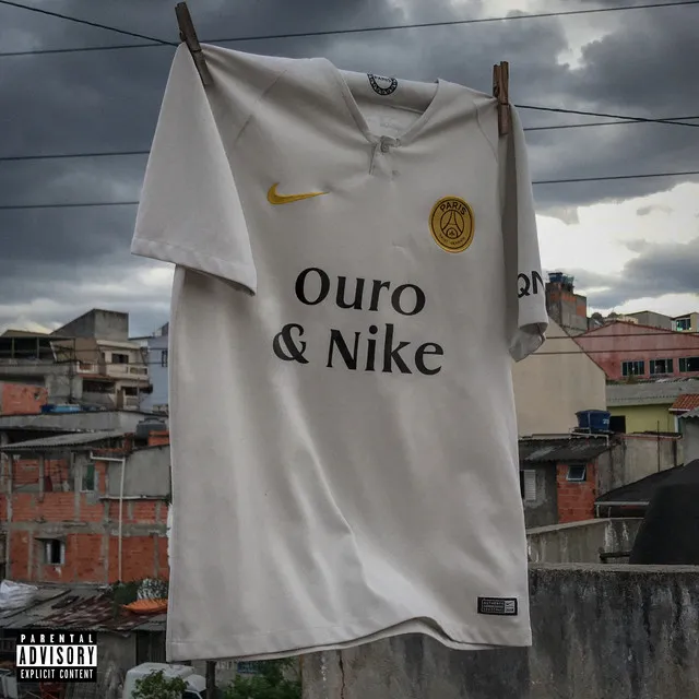 Ouro & Nike