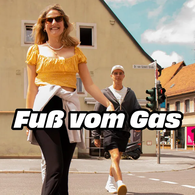 Fuß vom Gas