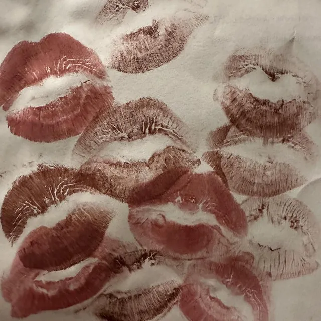 Kiss