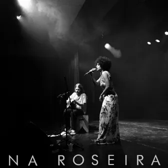 Na Roseira by Thati Dias