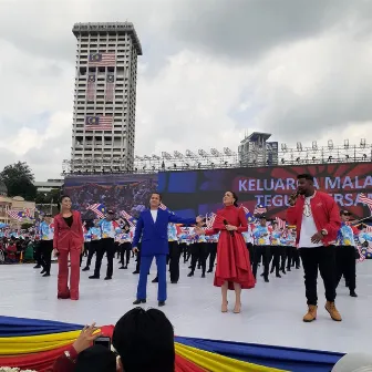 Keluarga Malaysia Teguh Bersama by Suki Low