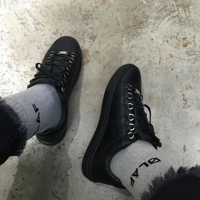 Balenciaga$