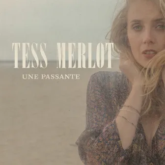 Une passante by Tess Merlot