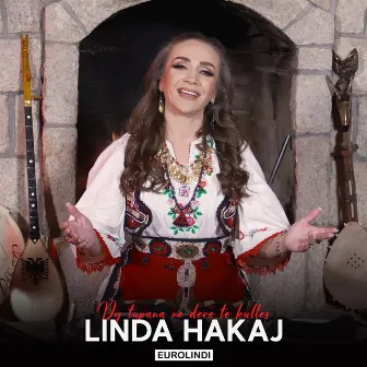 Dy tupana ne dere te kulles by Linda Hakaj