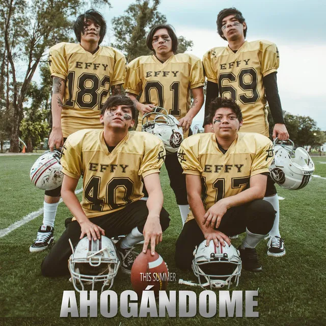 Ahogándome