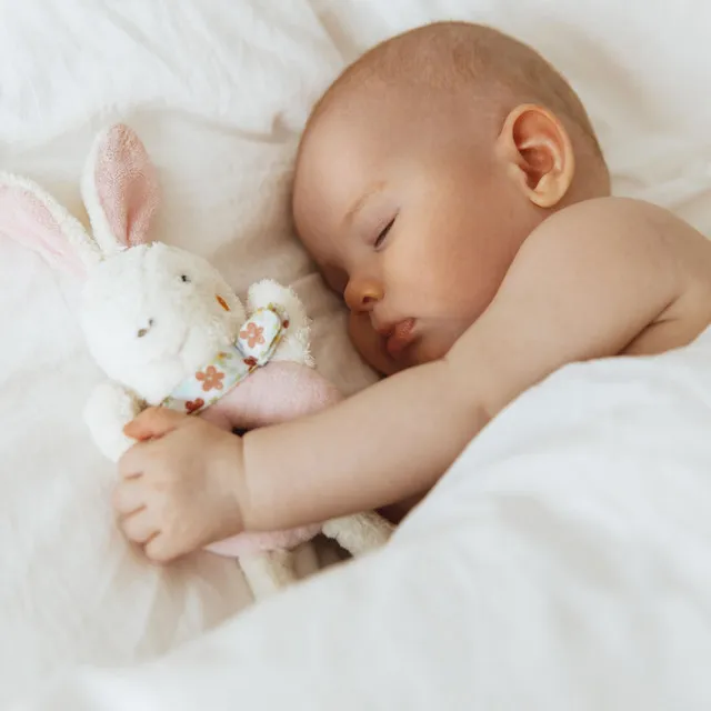 Ethereal Melodies: Calming Music for Babies' Dreams