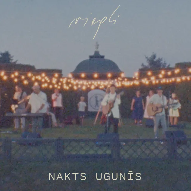 Nakts ugunīs