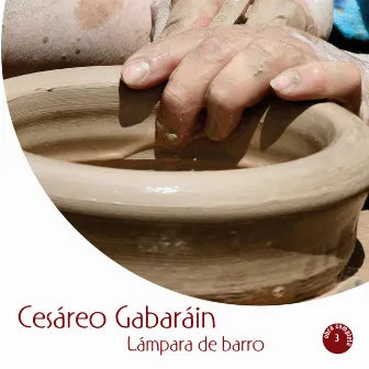 Lampara de barro by Cesáreo Gabaráin