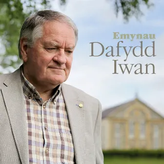 Hoff Emynau by Dafydd Iwan