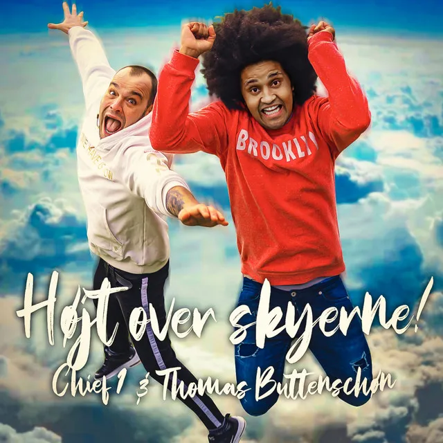 Højt over skyerne