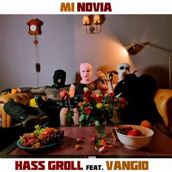 Mi Novia by Hass Groll