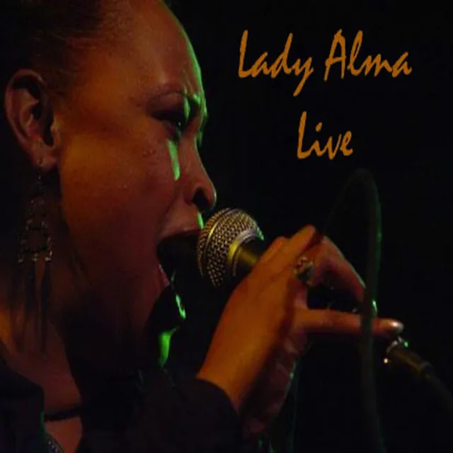 Lady Alma Live