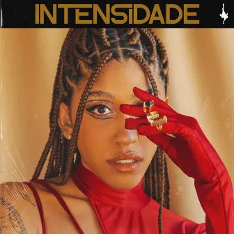 Intensidade by Clara Ribeiro