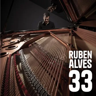 33 by Ruben Alves