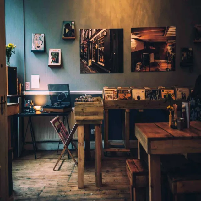 Romantic Backdrops for Morning Caffeine Fix